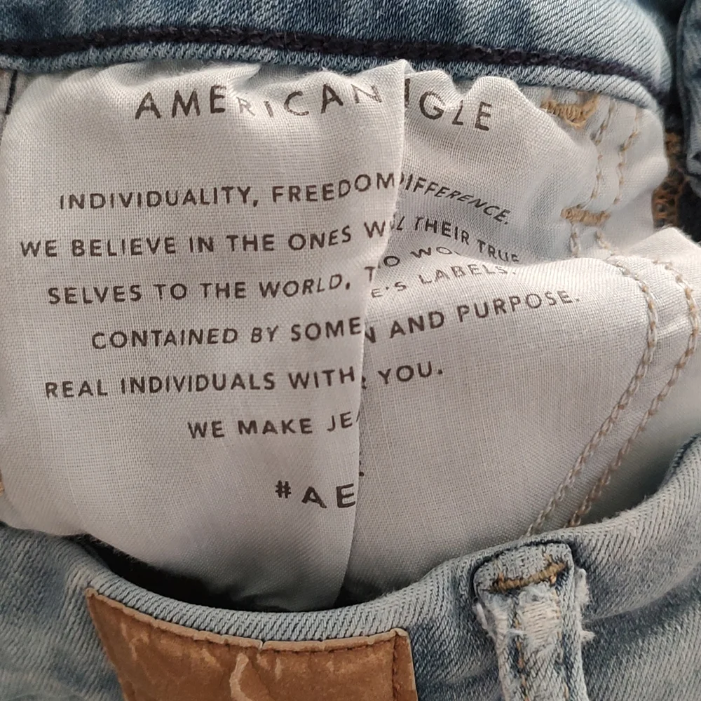 ๐ EUC American Eagle Ladie's Next Level Stretch Curvy Highest Rise Jeggings, 4R - Picture 6 of 14